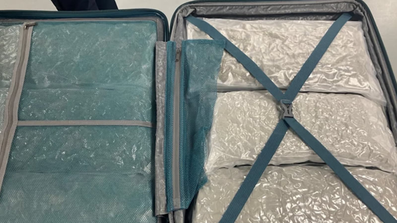 İngiltere Havaalanlarında Ele Geçirilen Esrar Miktarı 3 Katına Çıktı