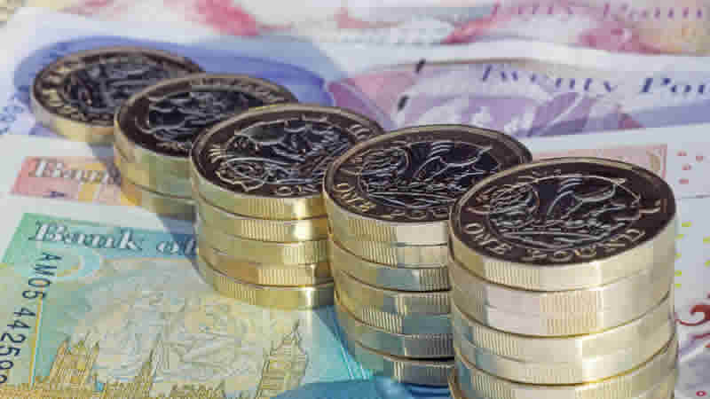 Emeklilik Gelir Sigortasında Rekor! Ortalama Birikim 80 Bin Sterlini Aştı