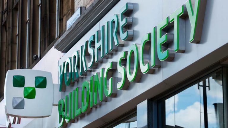 İngiltere’de Tasarruf Sahipler İçin Büyük Fırsat: Bazı Bankalar Faiz Oranlarında İndirime Gitti