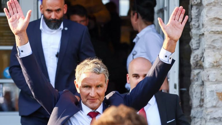 Almanya’da Aşırı Sağcı AfD Partisi İlk Kez Eyalet Seçimlerini Kazandı