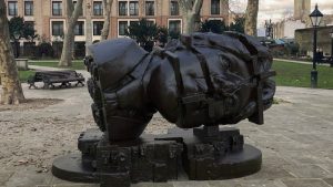 Oscar Wilde’ın Londra’daki Heykeli Torununu Kızdırdı