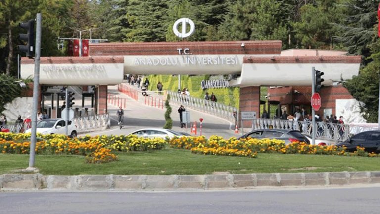 Anadolu Üniversitesi’nden Cambridge Üniversitesi ile Önemli İşbirliği