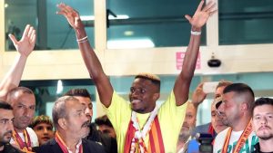 Galatasaray’ın Yeni Transferi Victor Osimhen İstanbul’da Çoşkuyla Karşılandı