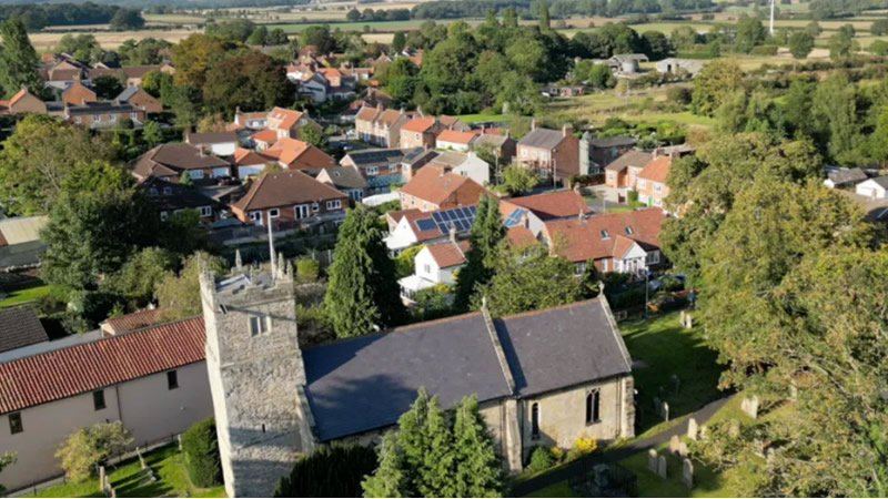  İngiltere’deki Bu Köy Gizemli Mektuplar Nedeniyle Kaosa Sürüklendi