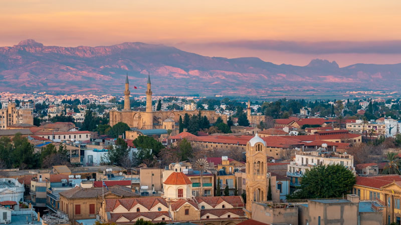 Güney Kıbrıs ve İngiltere, Savunma İş Birliği Programı İçin Hazırlık Yapıyor