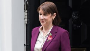 İngiltere’de Asgari Ücret 12,21 Sterline Yükseliyor