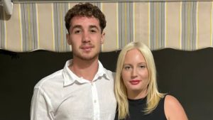 19 Yaşındaki Türk Genci ve 35 Yaşındaki Rachel’ın İlişkisi İngiltere’de Gündem Oldu