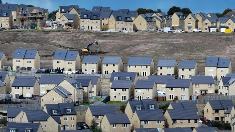 İngiltere’de 700 Bine Yakın Boş ve Mobilyasız Ev Var