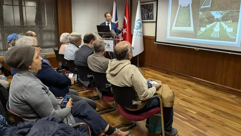 Londra Yunus Emre Enstitüsü’nde Türklerin İngiltere’deki Tarihi İzleri Anlatıldı
