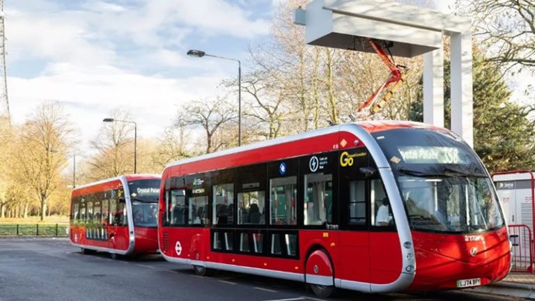 Londra’da Yeni Nesil Elektrikli Otobüsler Hizmete Girdi