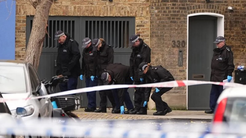 Londra’da 8 Yaşındaki Kız Çocuğu Silahlı Saldırıda Ağır Yaralandı