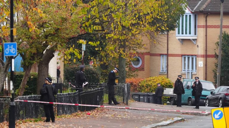 Güney Londra’da İki Ayrı Saldırıda 2 Kişi Hayatını Kaybetti