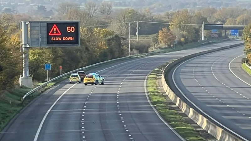 M5’te Polis Aracından İnen 17 Yaşındaki Genç Hayatını Kaybetti