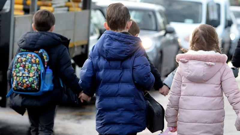 İngiltere’de Ruh Sağlığı Sorunu Yaşayan Çocuklar Hâlâ Uzak Hastanelere Sevk Ediliyor