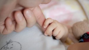 İngiltere’deki Kemer Sıkma Politikaları ‘Erken Doğum’ Oranını Artırdı