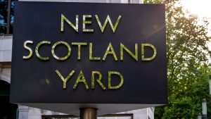 Londra Polisi, “Bal Tuzağı” Mağdurların Bilgilerini Yanlışlıkla İfşa Etti