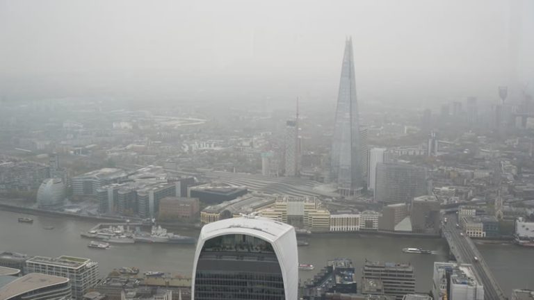 İngiltere’de ‘Antisiklonik Kasvet’: Odiham’a Ekim’den Bu Yana Güneş Vurmadı