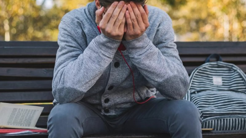 İngiltere’de Sosyal Yardım Alan Gençlere İnşaat ve Otelcilikte İş Fırsatı