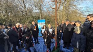 Londra’da ‘Şampiyon Melekler’ Anısına Ağaç Dikim Töreni