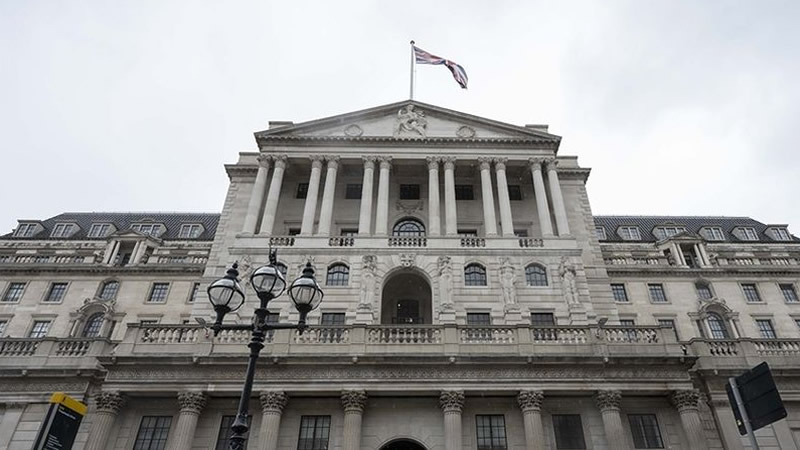 İngiltere Dijital Sterlin Kararını 2027’ye Erteledi