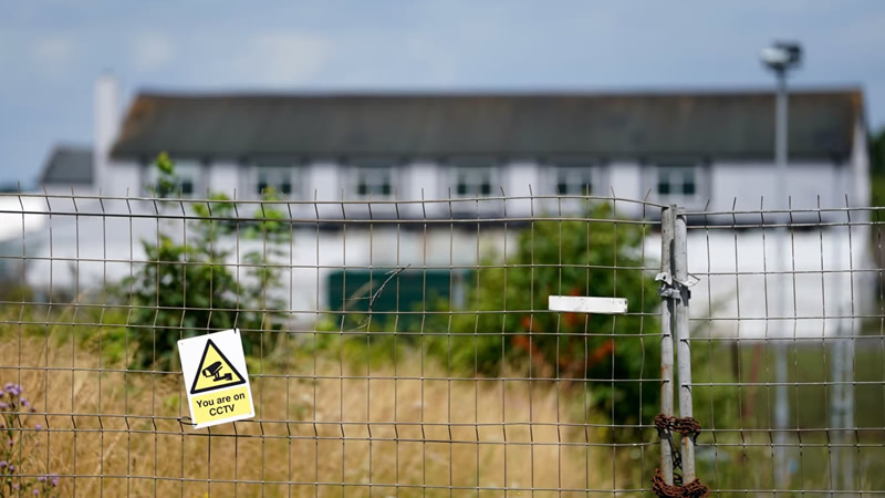 İçişleri Bakanlığı, Kent Göçmen Merkezi Soruşturmasını Genişletiyor