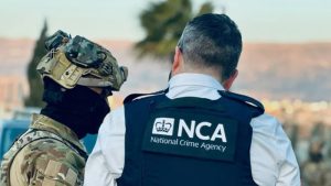 Irak’ta İngiltere’ye İnsan Kaçakçılığıyla Bağlantılı Üç Kişi Tutuklandı