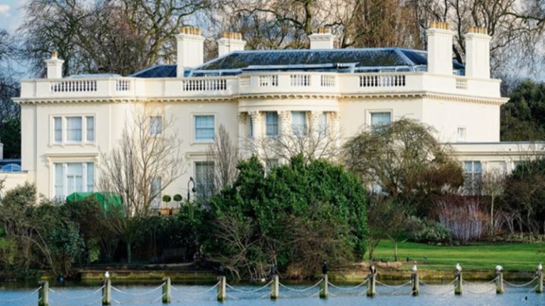 Suudi Prens’in Londra’daki Malikanesi Büyük İndirimle Satıldı