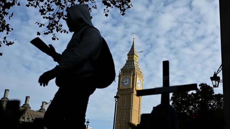 İngiltere’de Z Kuşağının Sadece Yüzde 11’i Ülkesi İçin Savaşmaya Hazır