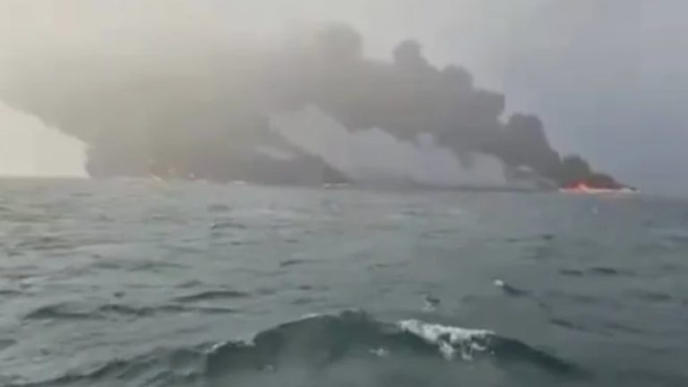 İngiltere’nin Doğusunda Petrol Tankeri ile Kargo Gemisi Çarpıştı