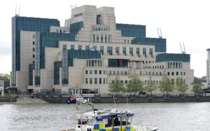 İngiltere’de Üç Bulgar Vatandaşı Casusluktan Suçlu Bulundu