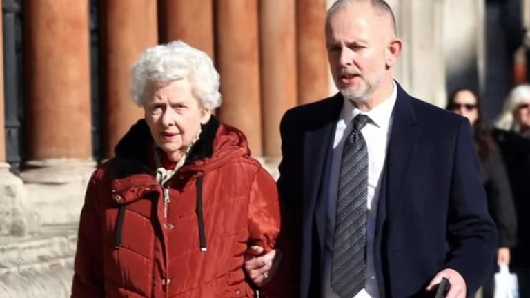 Londra’da Yaşlı Bir Adam Mirasını Garsona Bıraktı