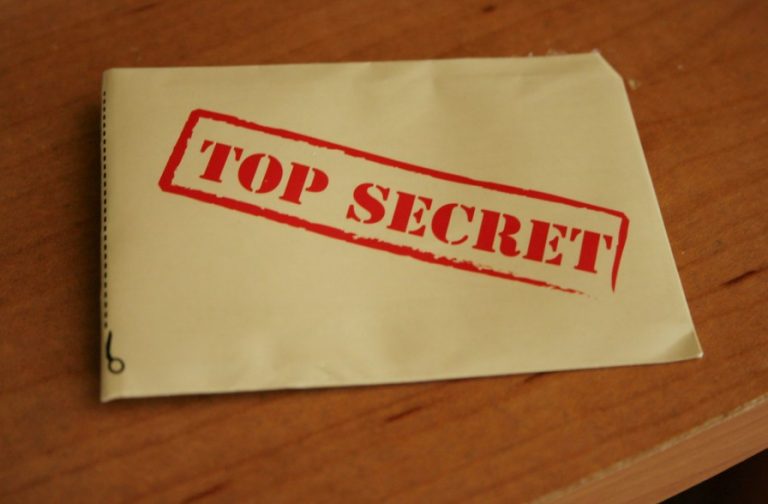 İngiltere’de Güvenlik Skandalı: Gizli Askeri Belgeler Sokakta Bulundu