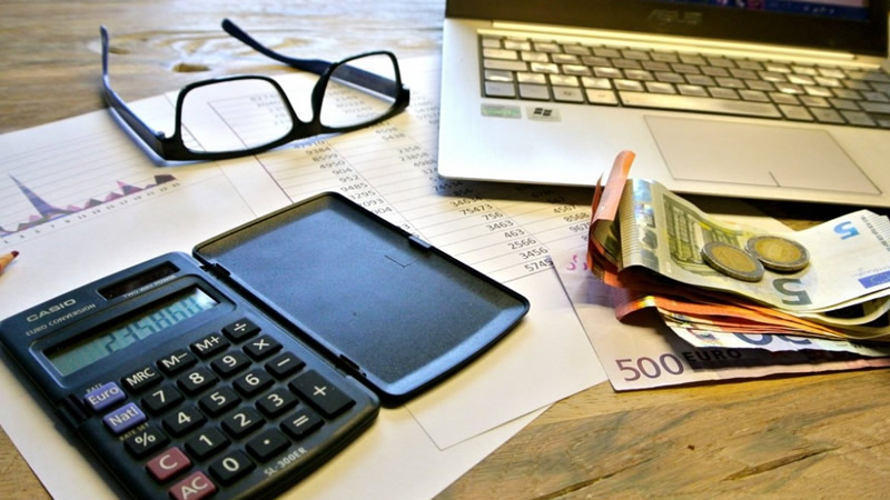 İngiltere’de Vergi Beyannamesi Sınırı 3.000 £’a Çıkarılıyor