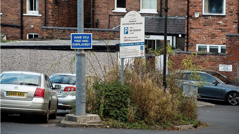 Birisi Evinizin Önüne Aracını Park Ederse Ne Yapabilirsiniz?