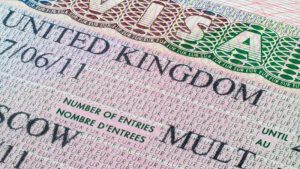 AB ve İngiltere Arasında “Gençlik Deneyimi” Vizesi Görüşmeleri Sürüyor