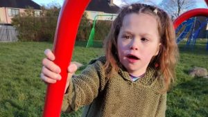 Kalbi Göğsünün Dışında Doğan Kız Çocuğu, Başarılı Ameliyatla Hayata Tutundu