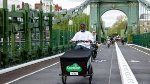 Hammersmith Köprüsü 2,9 Milyon Sterlinlik Yenileme Sonrası Yeniden Açıldı