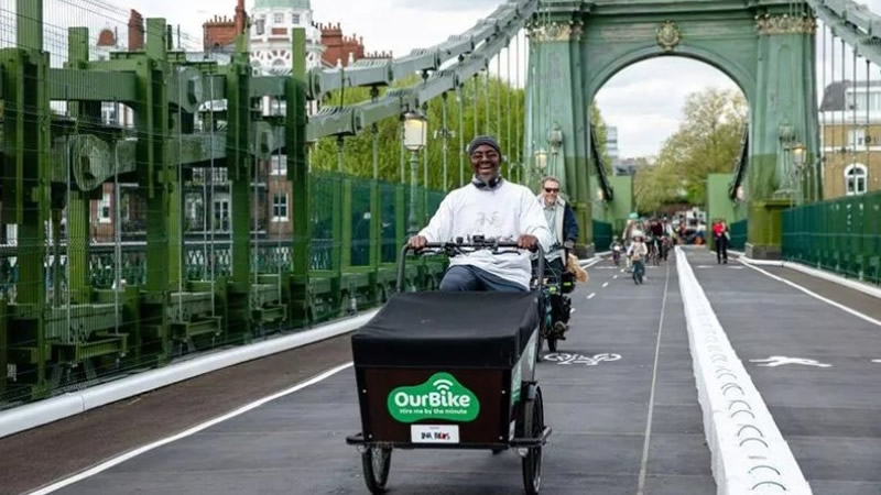 Hammersmith Köprüsü 2,9 Milyon Sterlinlik Yenileme Sonrası Yeniden Açıldı