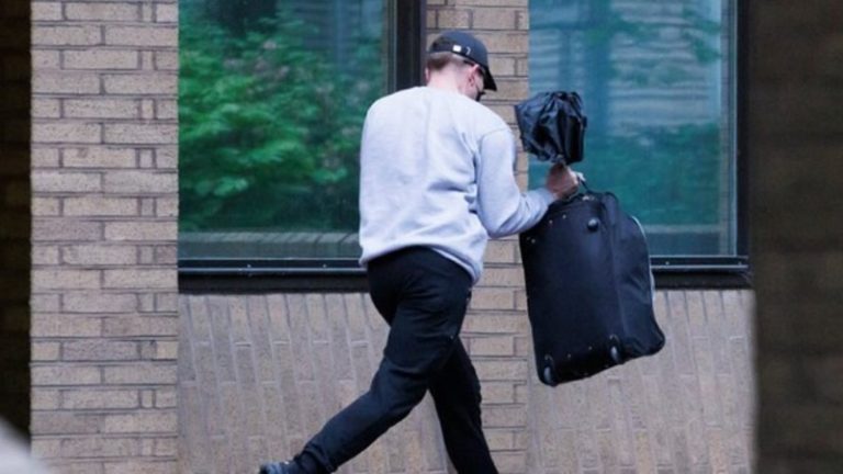 Savunma Bakanlığı’nı Dolandıran İngiliz Asker Soluğu Türkiye’de Aldı