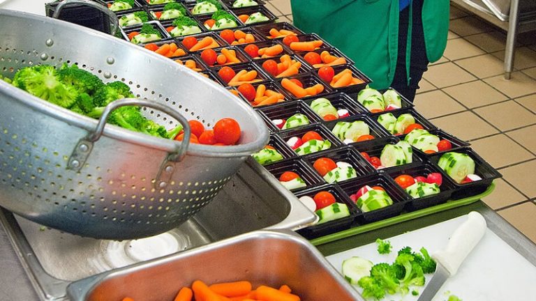 Britanya’da Yeni Dönem: Ücretsiz Kahvaltı Kulüpleri 750 Okulda Başlıyor