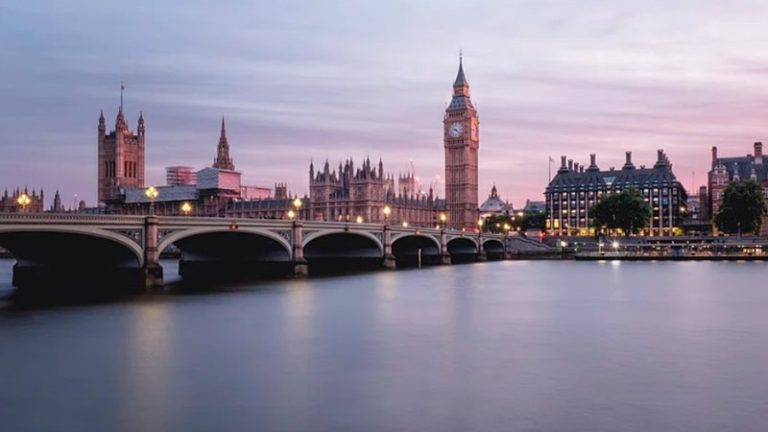 Londra’da Turist Vergisi Hazırlığı