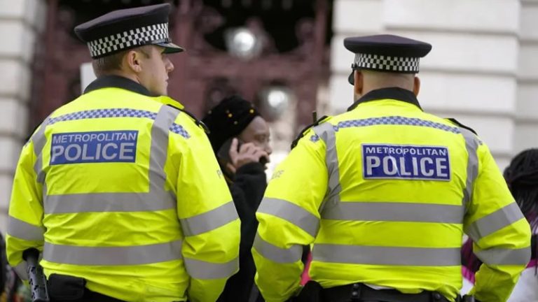 Machinize Operasyonu: İngiltere’de 250’den Fazla Berbere Operasyon