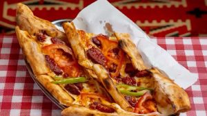 Taş Fırından Kalbe: Pide&Co Londra’da Büyük İlgi Görüyor