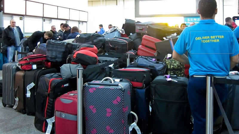 Londra Stansted Havalimanı’nda Teknik Arıza Nedeniyle Kaos Yaşandı