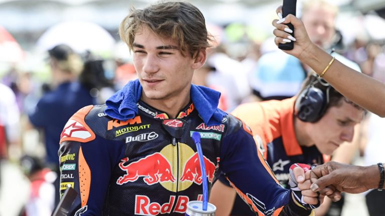 Deniz Öncü, İngiltere GP’sini 19. Sırada Tamamladı