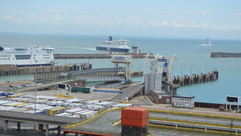 İngiltere Vatandaşları AB Sınırlarında Parmak İzi Kontrollerine Tabi Tutulacak