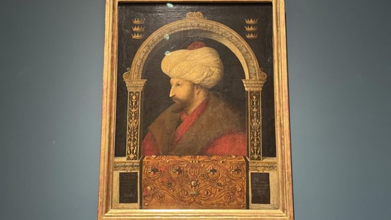 Fatih Sultan Mehmet’in Portresi ve Madalyonları Londra’da Sergileniyor