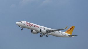 İstanbul-Londra Uçağında Kavga: Saldırgan Yolcu Uçaktan İndirildi