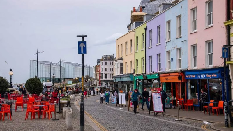 Londra’ya İki Saatlik Mesafede En Güzel Sahil Kasabaları
