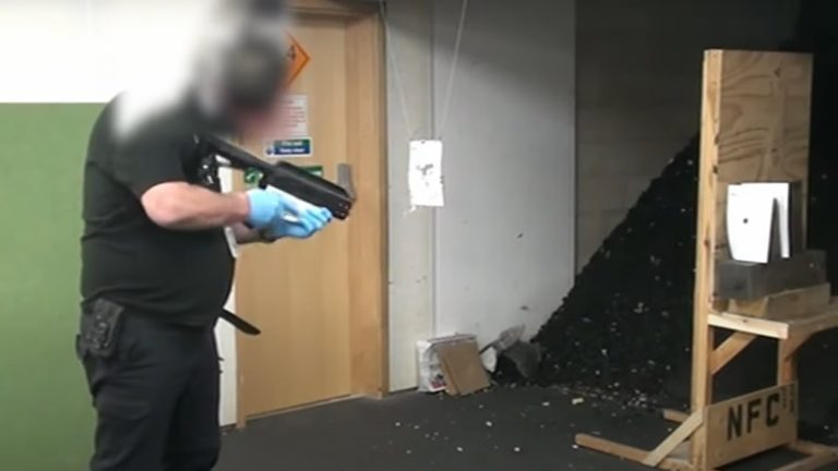 İngiltere’de Aşırı Sağcı Terör Hücresi Çökertildi